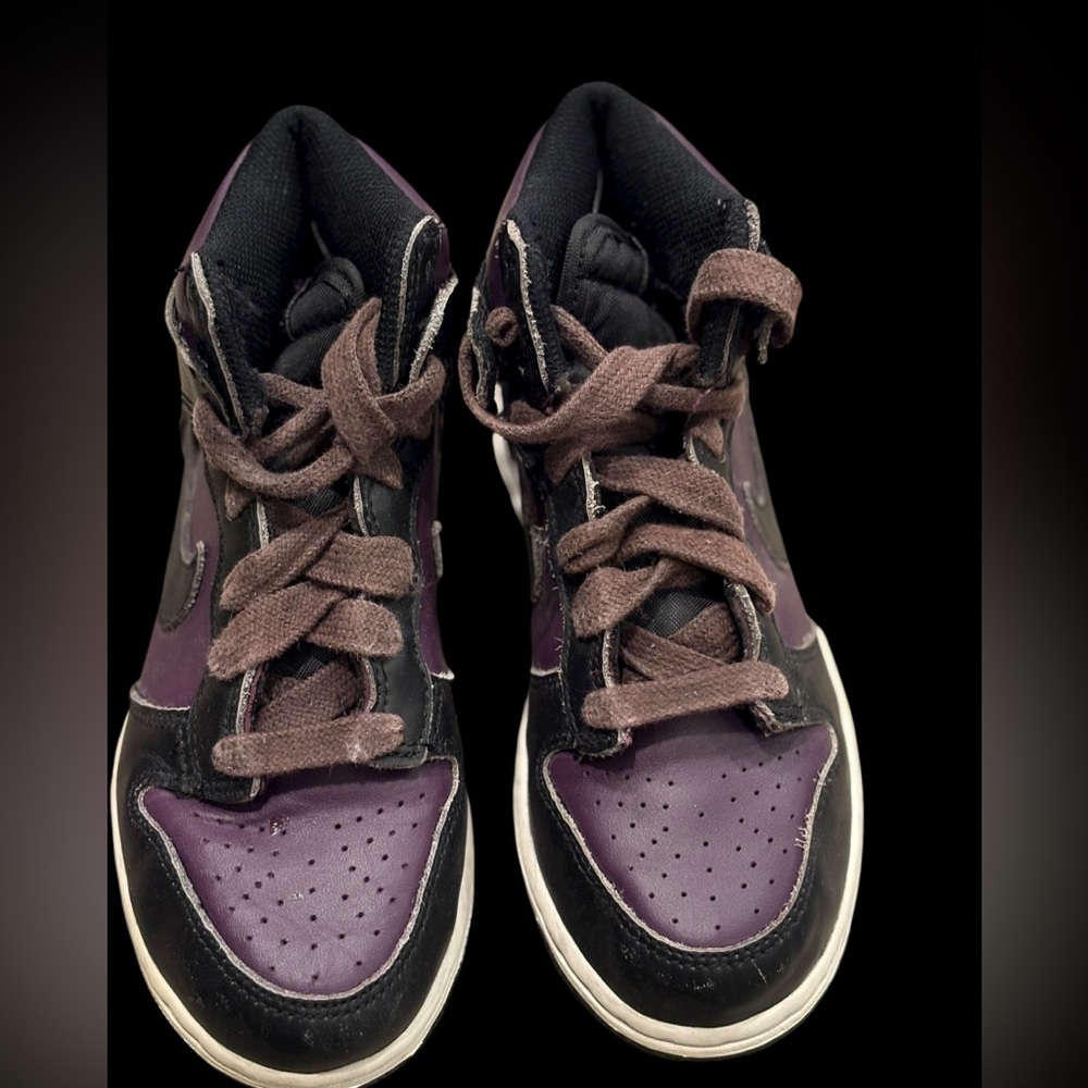 Nike Kids Sneakers - Purple and Black
